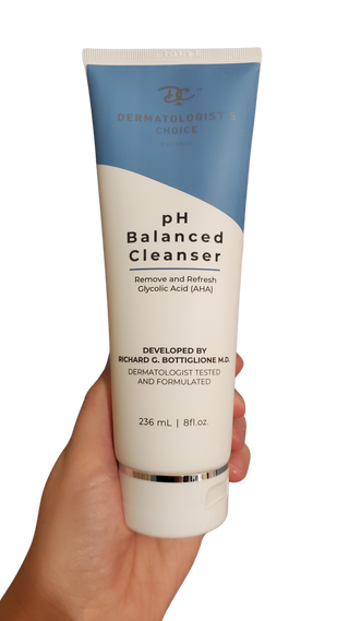 pH Balanced Cleanser with Glycolic Acid (AHA)